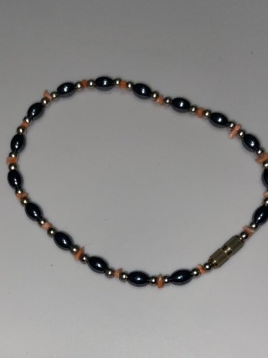 Jewelry - Elegant Black and Gold Beaded Bracelet